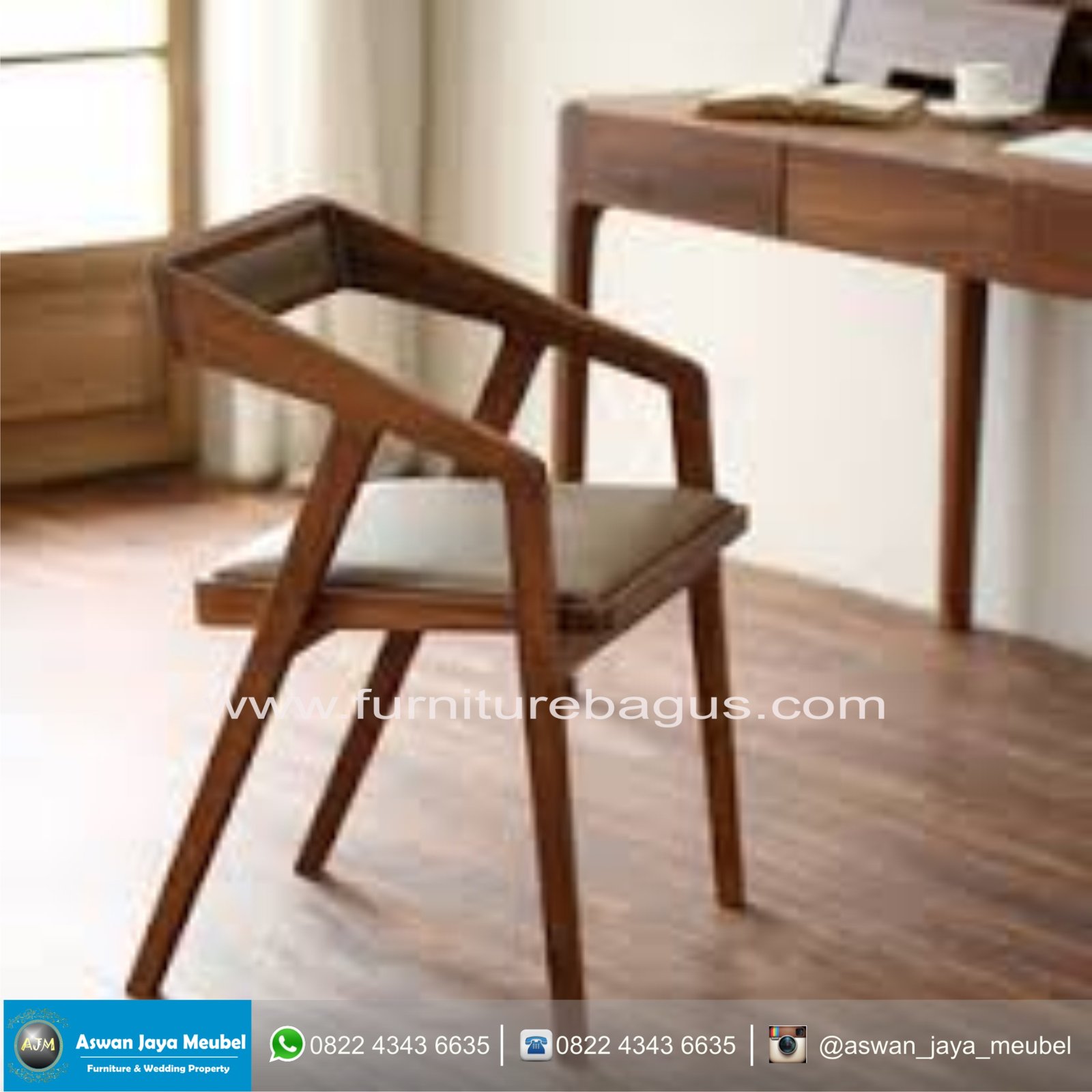 деревянные стулья со склада